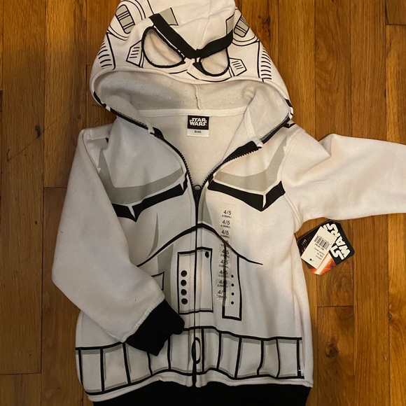 Star Wars Other - Star Wars storm trooper zip up hoodie NEW with tags size Xs 4/5